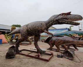《仿真恐龙制作：让恐龙“复活”的艺术》